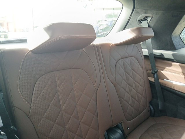 New 2027 BMW X7 xDrive40i AWD/4WD image 12