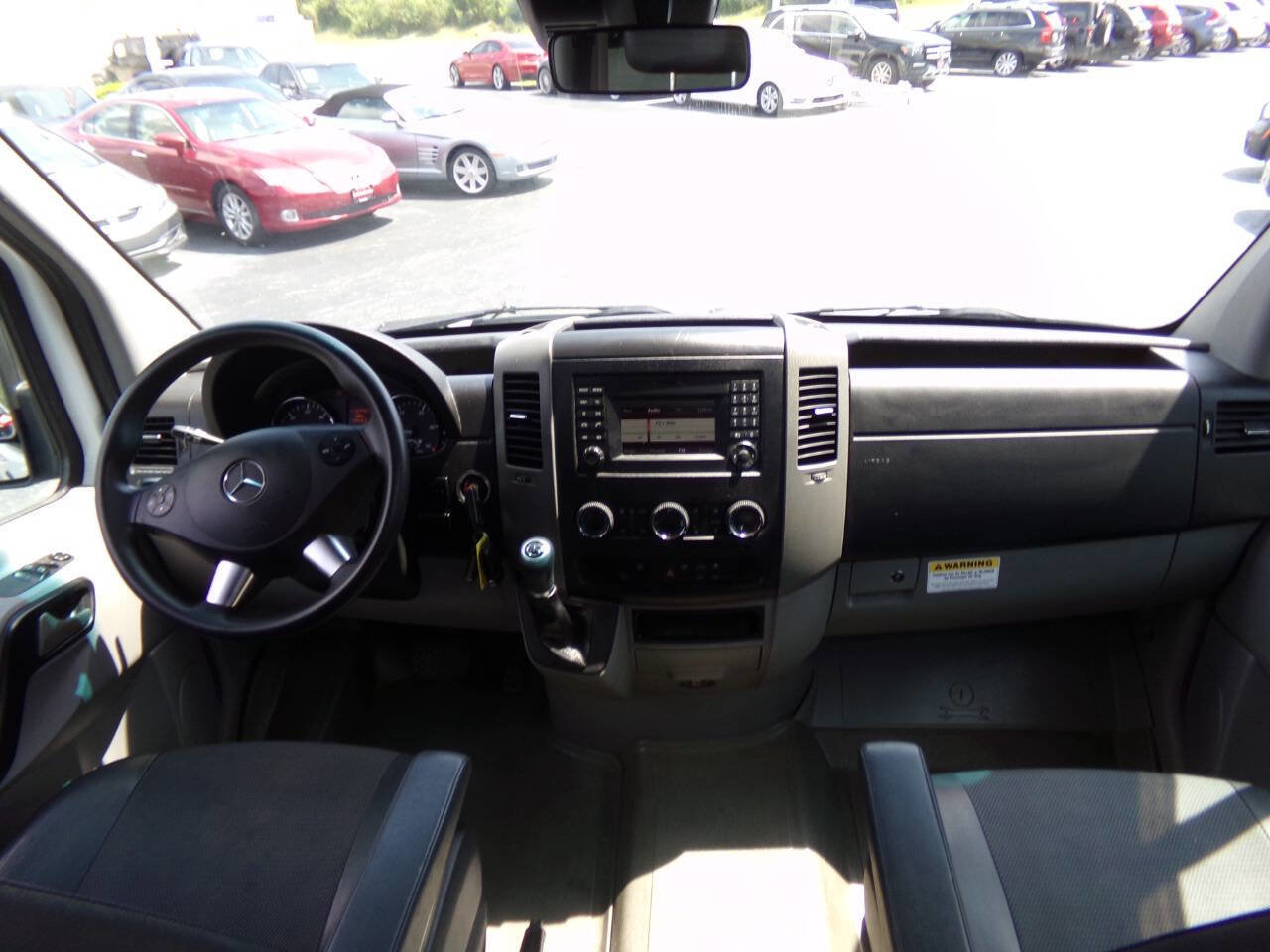 Used 2014 Mercedes-Benz Sprinter 2500 image 24