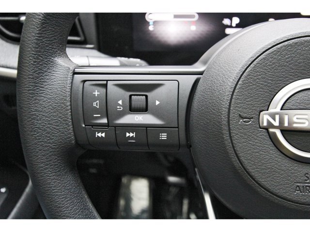 Used 2026 Nissan Kicks SV w/ SV Premium Package FWD image 19