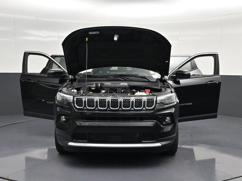 Used 2023 Jeep Compass Limited AWD/4WD image 38