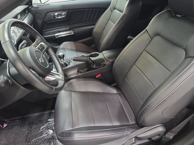 Used 2017 Ford Mustang GT Premium w/ GT Performance Package RWD image 12