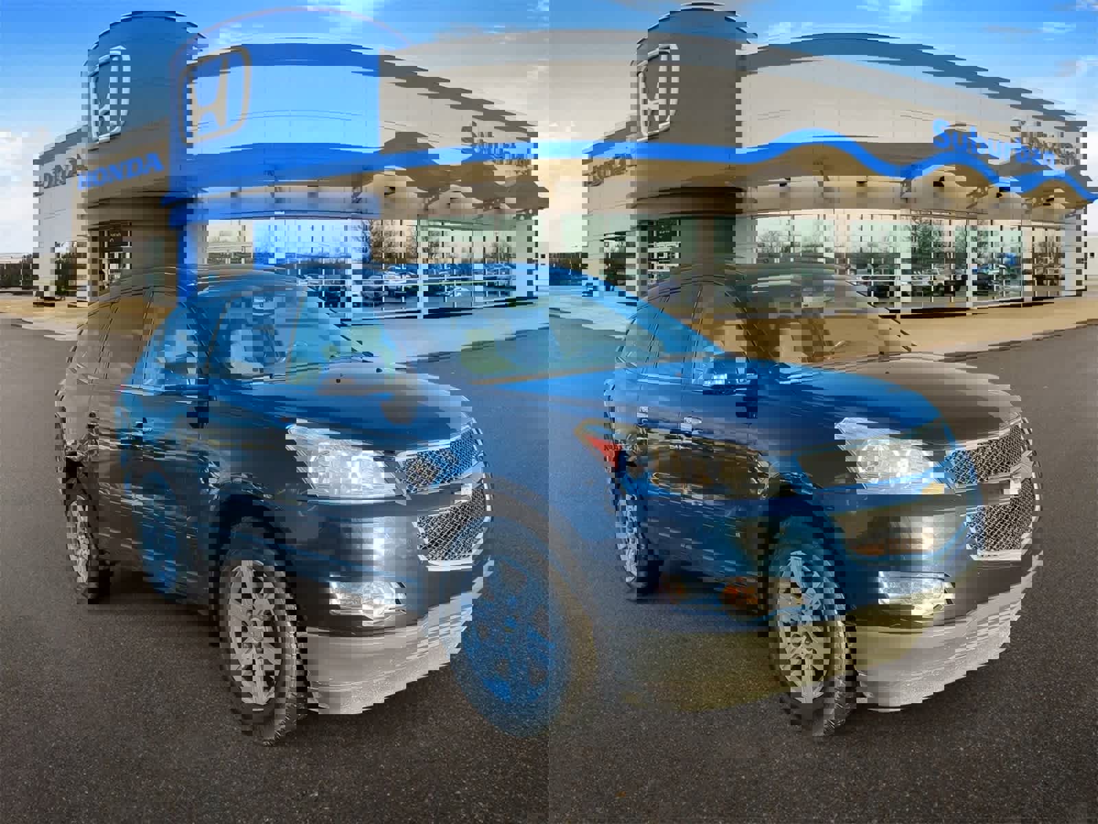 Used 2010 Chevrolet Traverse LT w/ Personal Connectivity Package image 2