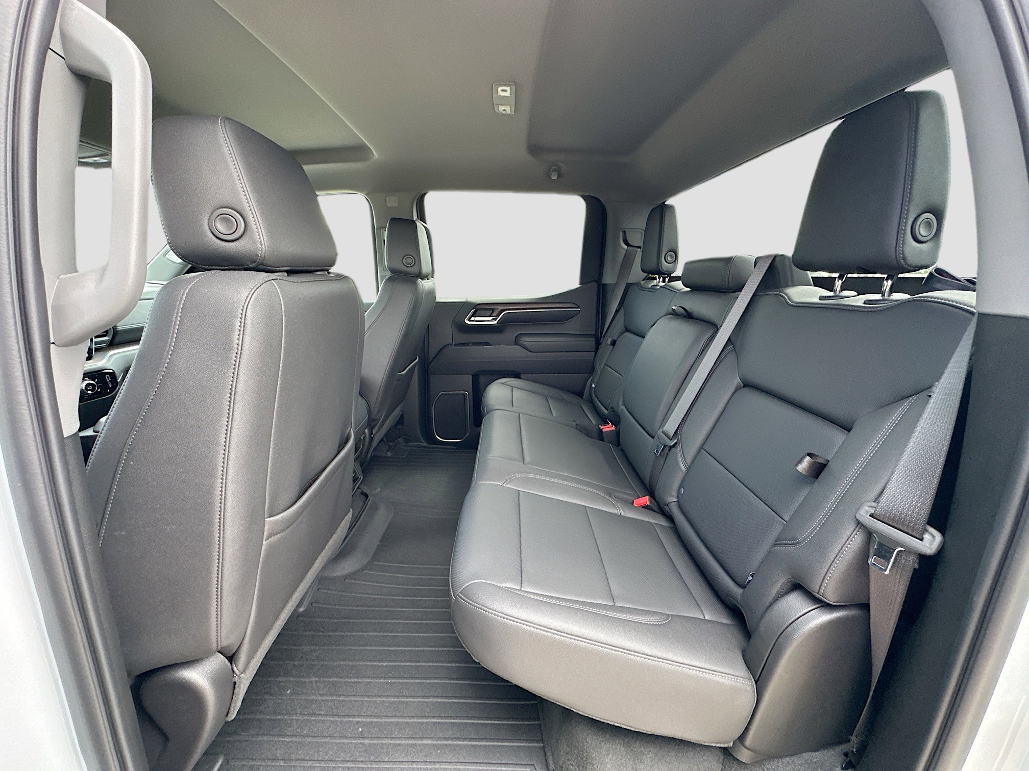 Used 2024 GMC Sierra 1500 SLT w/ X31 Off-Road Package image 23