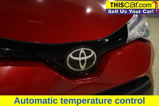 Used 2020 Toyota C-HR LE FWD image 12