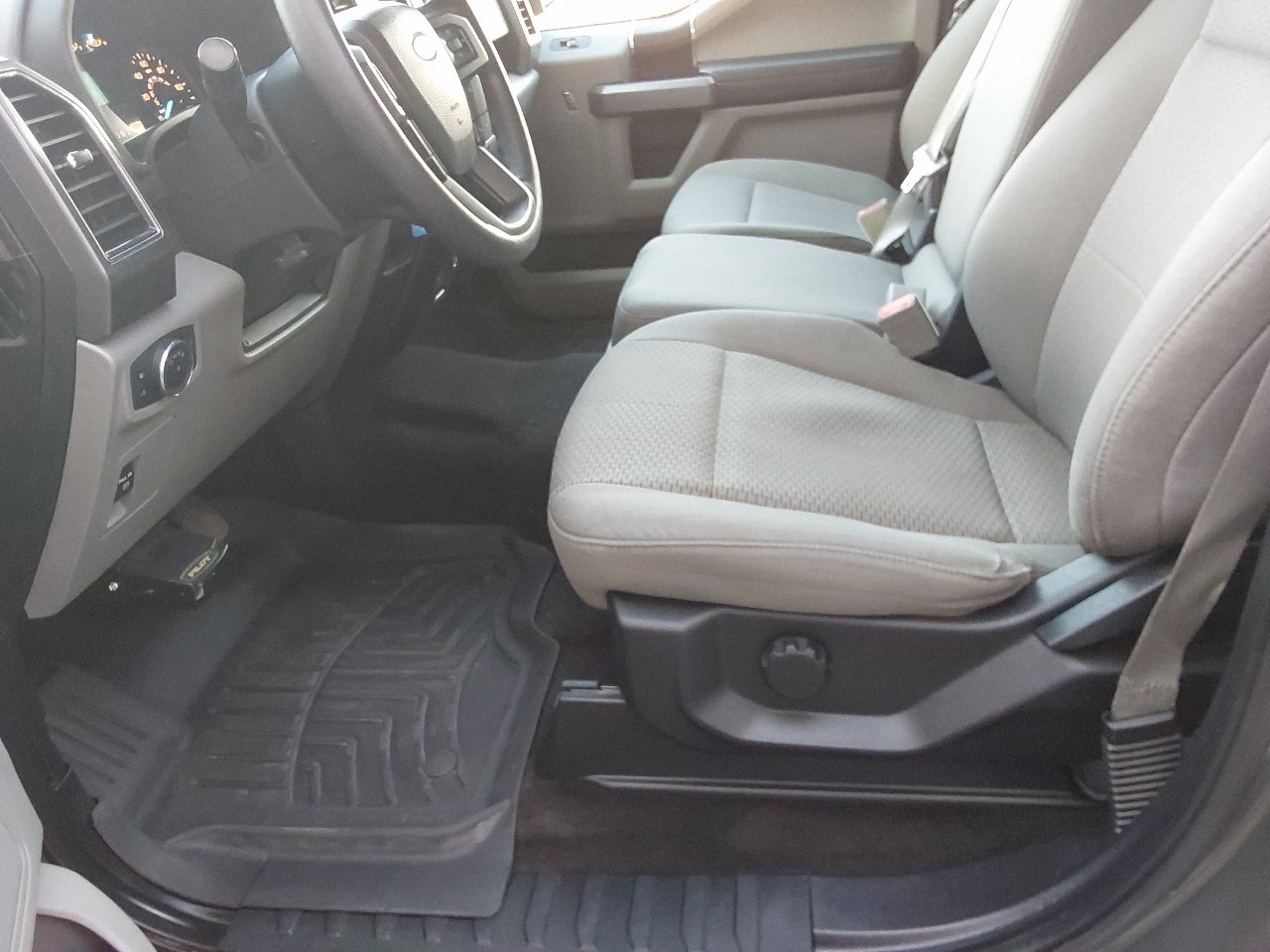 Used 2018 Ford F150 XLT image 26