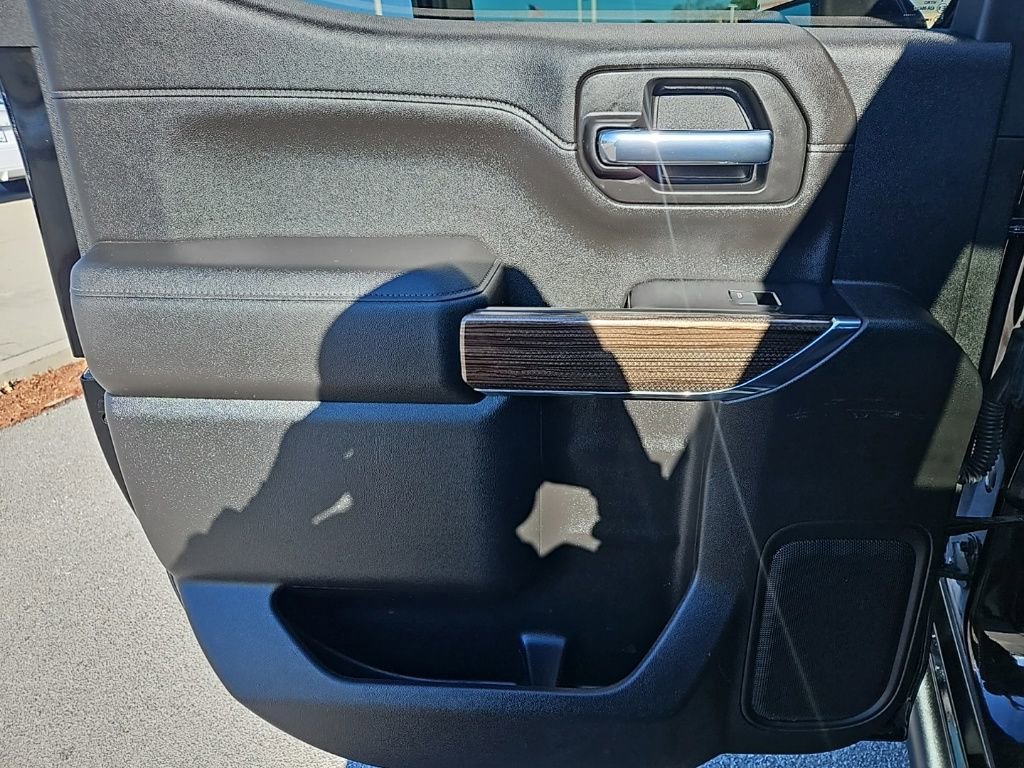 Used 2020 Chevrolet Silverado 1500 LT Trail Boss image 30