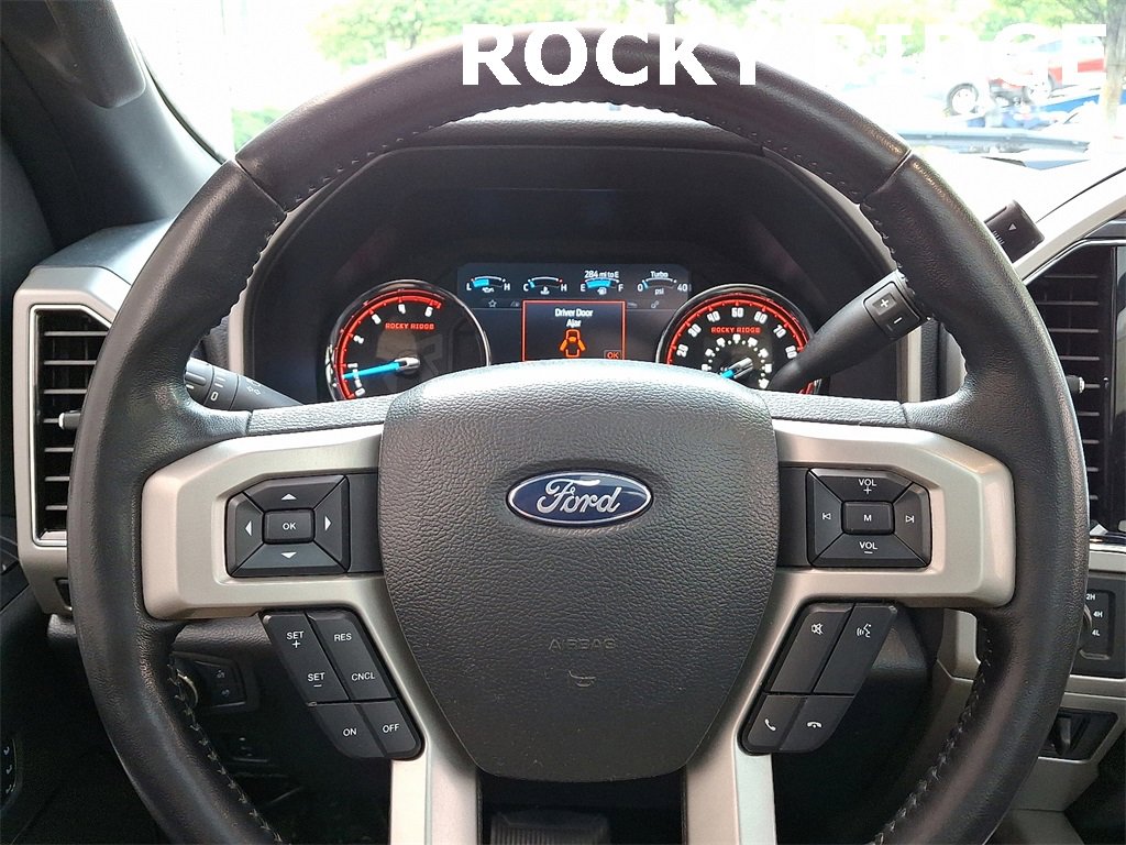 Used 2022 Ford F250 Lariat w/ Black Appearance Package image 22