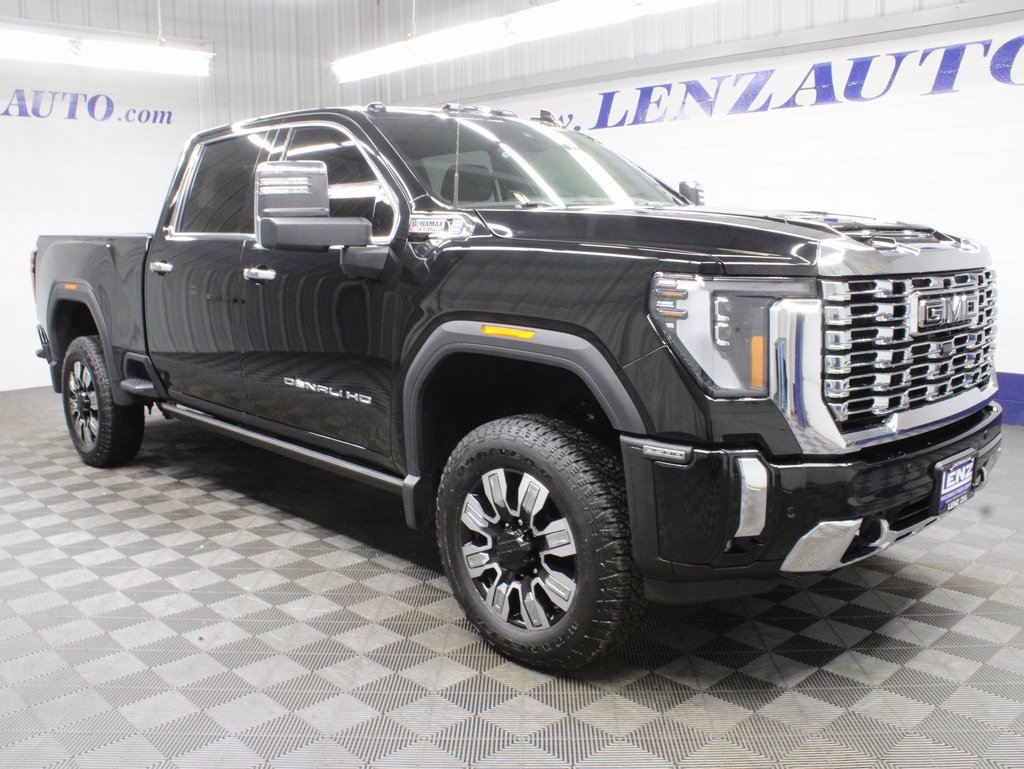 Used 2024 GMC Sierra 2500 Denali w/ Technology Package image 3