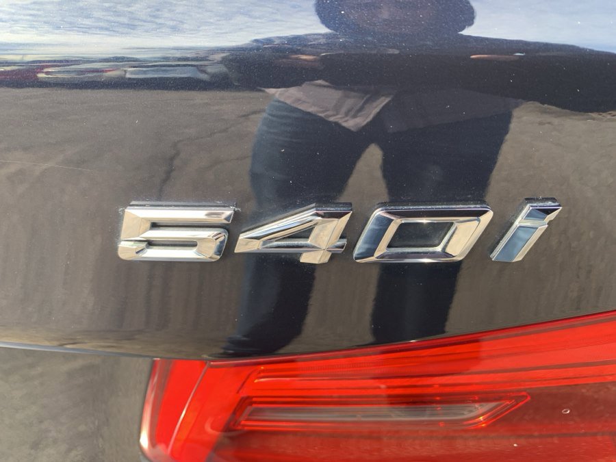 Used 2017 BMW 540i xDrive 540i xDrive Sedan image 27