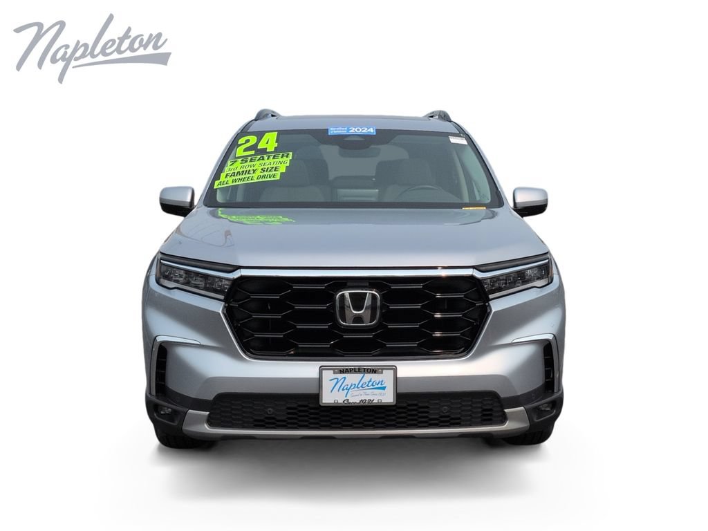 Used 2024 Honda Pilot Touring image 9