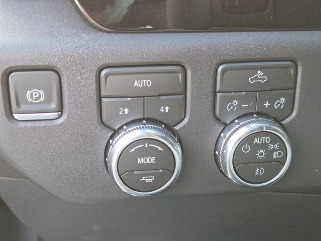New 2026 GMC Sierra 1500 Elevation image 12