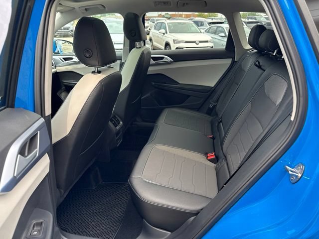 New 2026 Volkswagen Taos SE AWD/4WD image 16