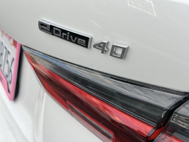 Used 2024 BMW i4 eDrive40 w/ M Sport Package RWD image 7