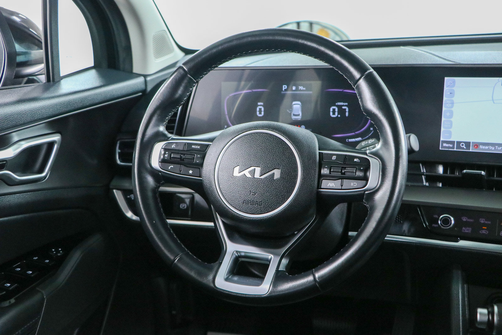 Used 2023 Kia Sportage EX FWD image 12