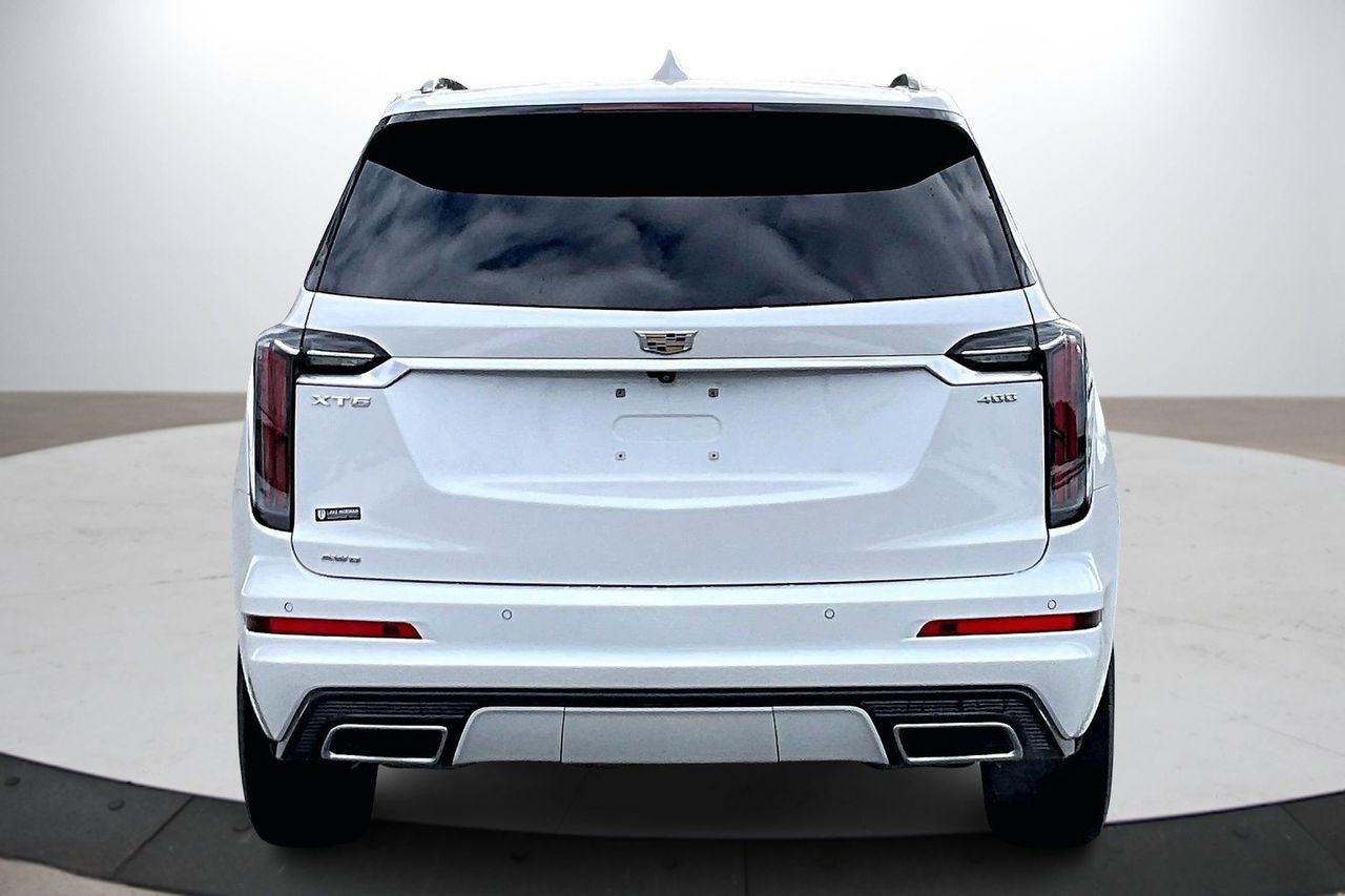 Used 2024 Cadillac XT6 Sport image 8