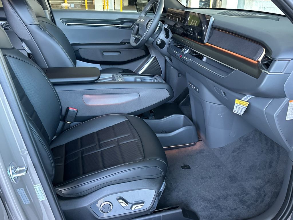 New 2026 Kia EV9 Land w/ Nightfall Edition Package image 9