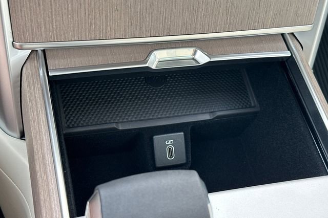 New 2026 Land Rover Range Rover SE image 20