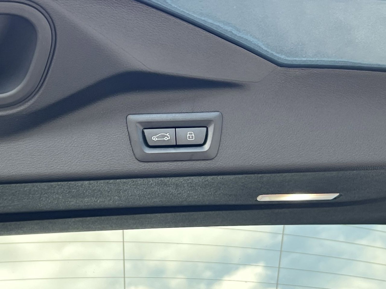 New 2026 BMW X5 xDrive40i w/ Climate Comfort Package image 25