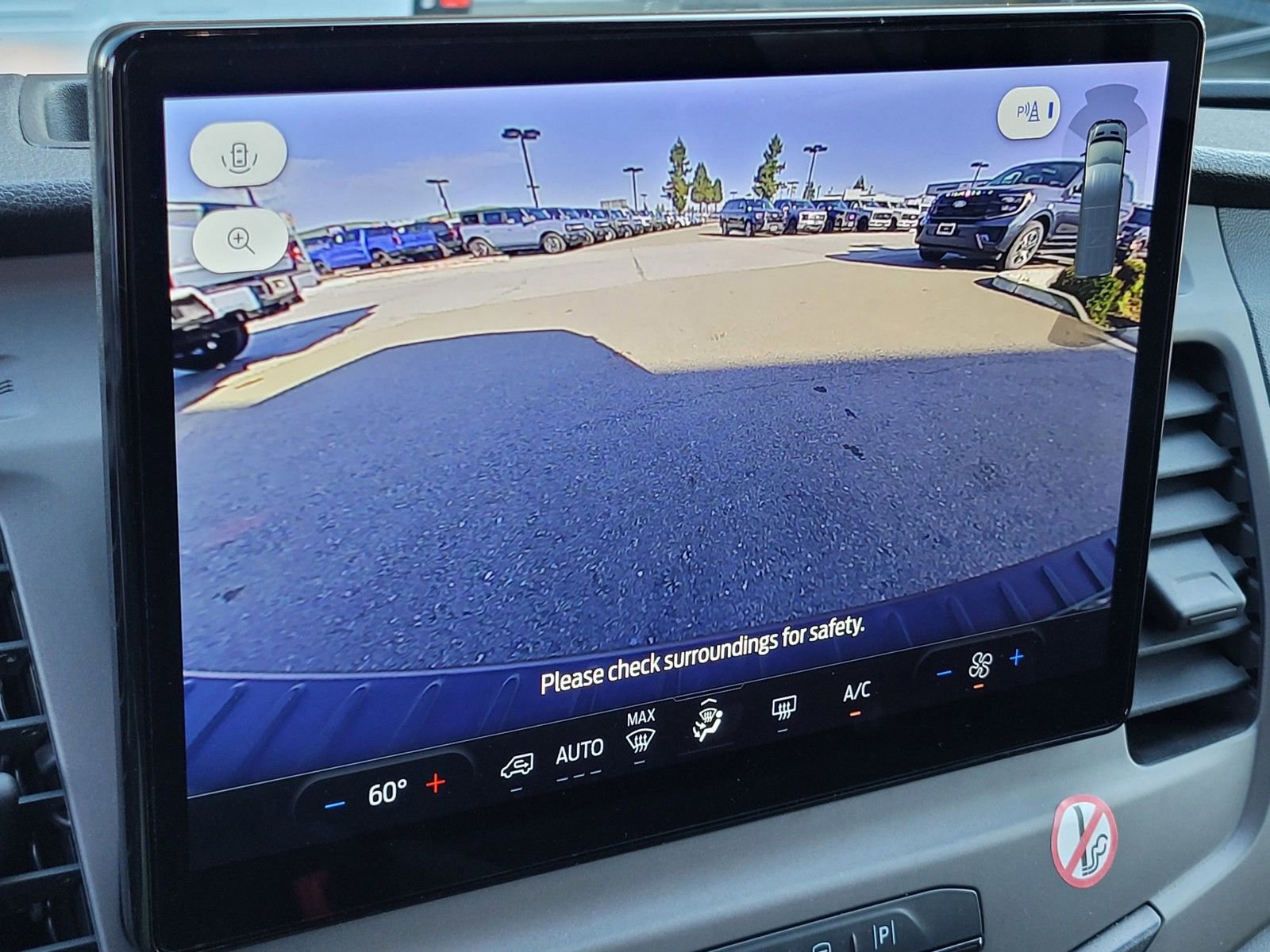 Used 2022 Ford Transit 350 XLT image 27