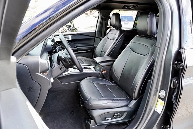 Used 2020 Ford Explorer Limited RWD image 15