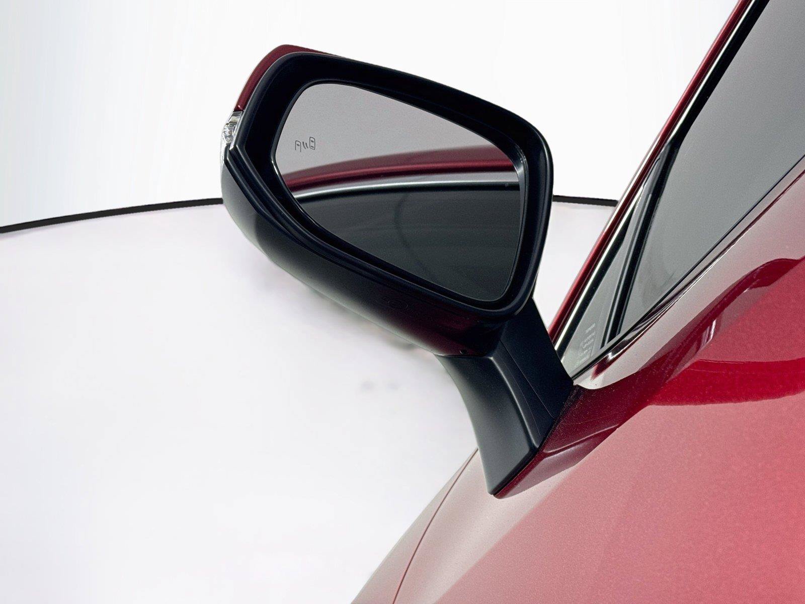 Used 2019 Toyota RAV4 XLE FWD image 5