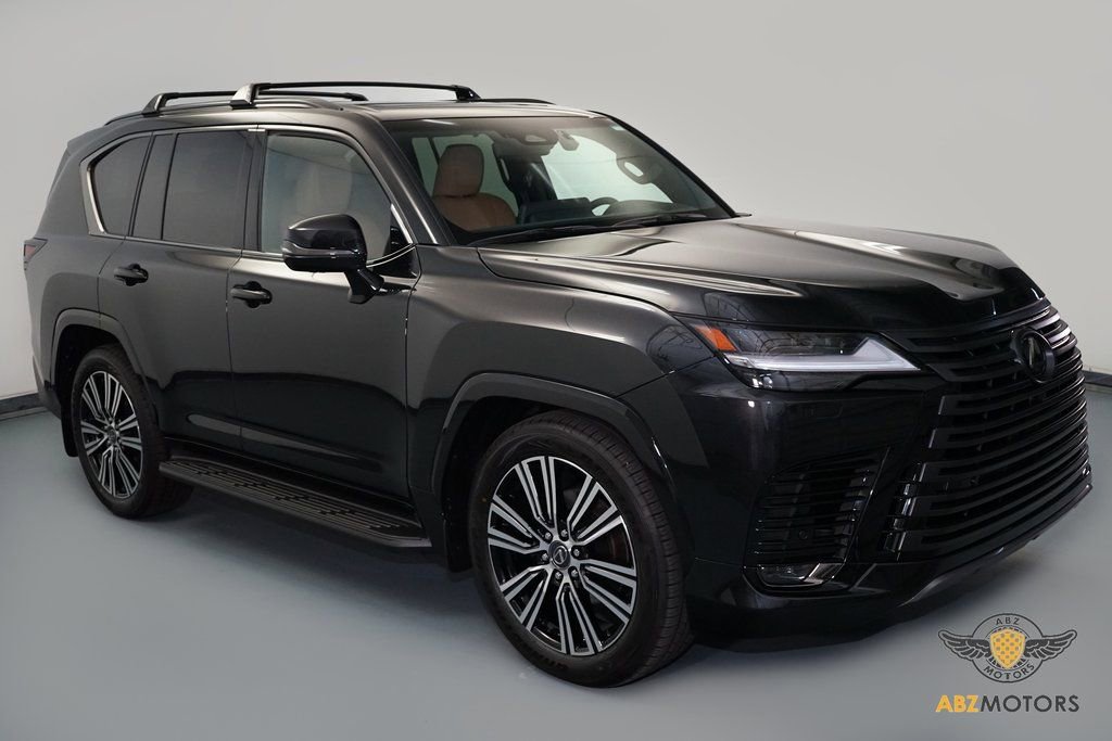 Used 2026 Lexus LX 600 4WD w/ Appearance Package image 2