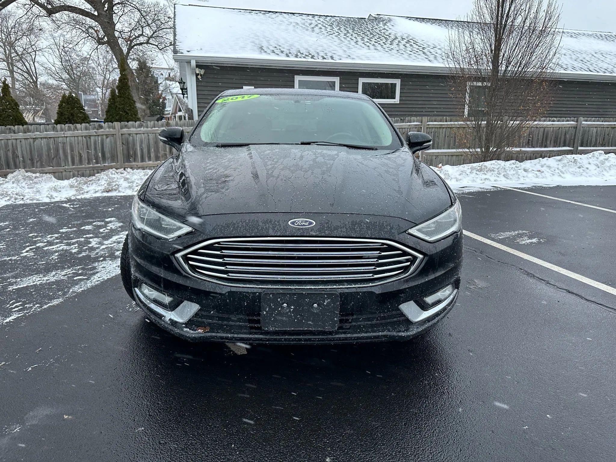 Used 2017 Ford Fusion Energi SE image 2
