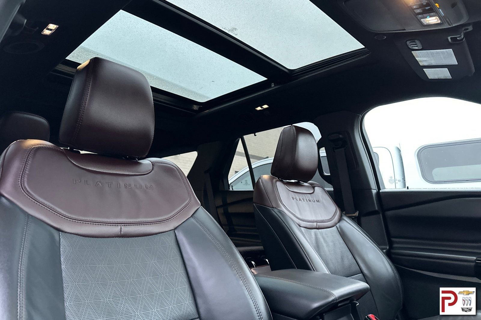 Used 2022 Ford Explorer Platinum w/ Equipment Group 601A image 22