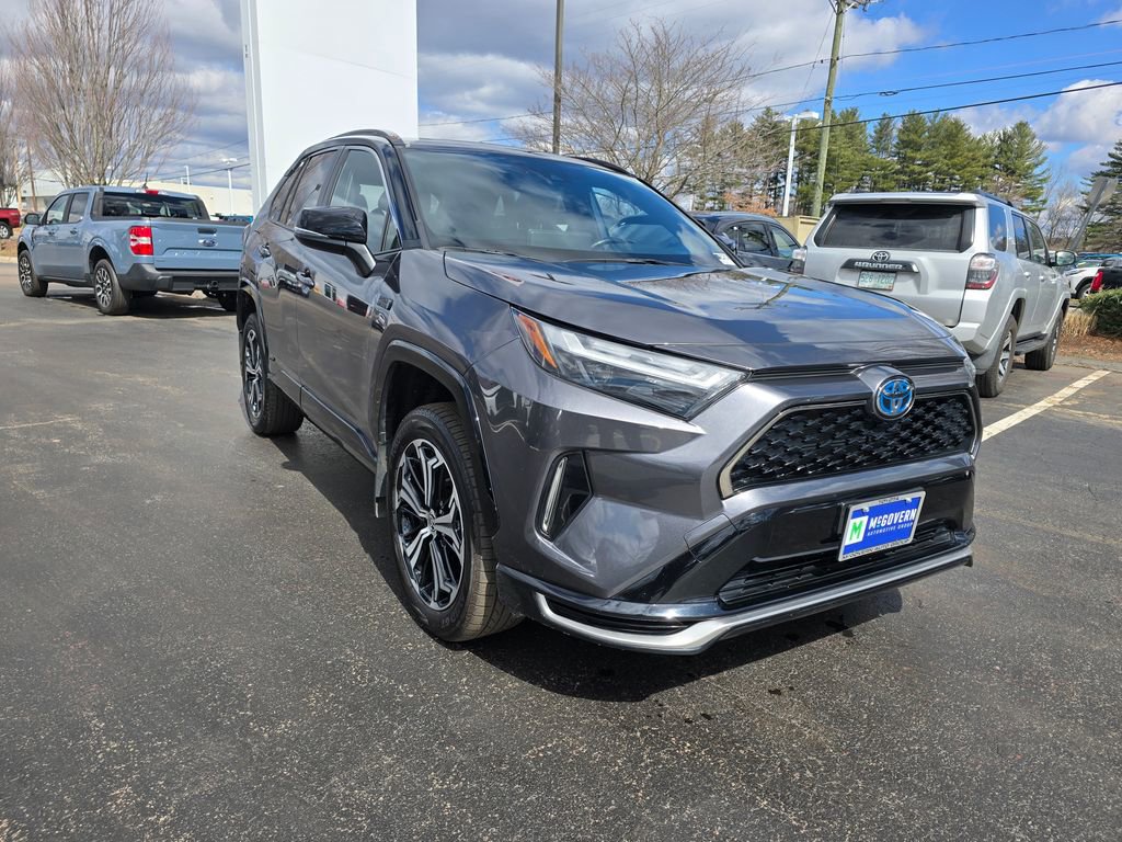 Used 2023 Toyota RAV4 XSE w/ Weather Package AWD/4WD image 10