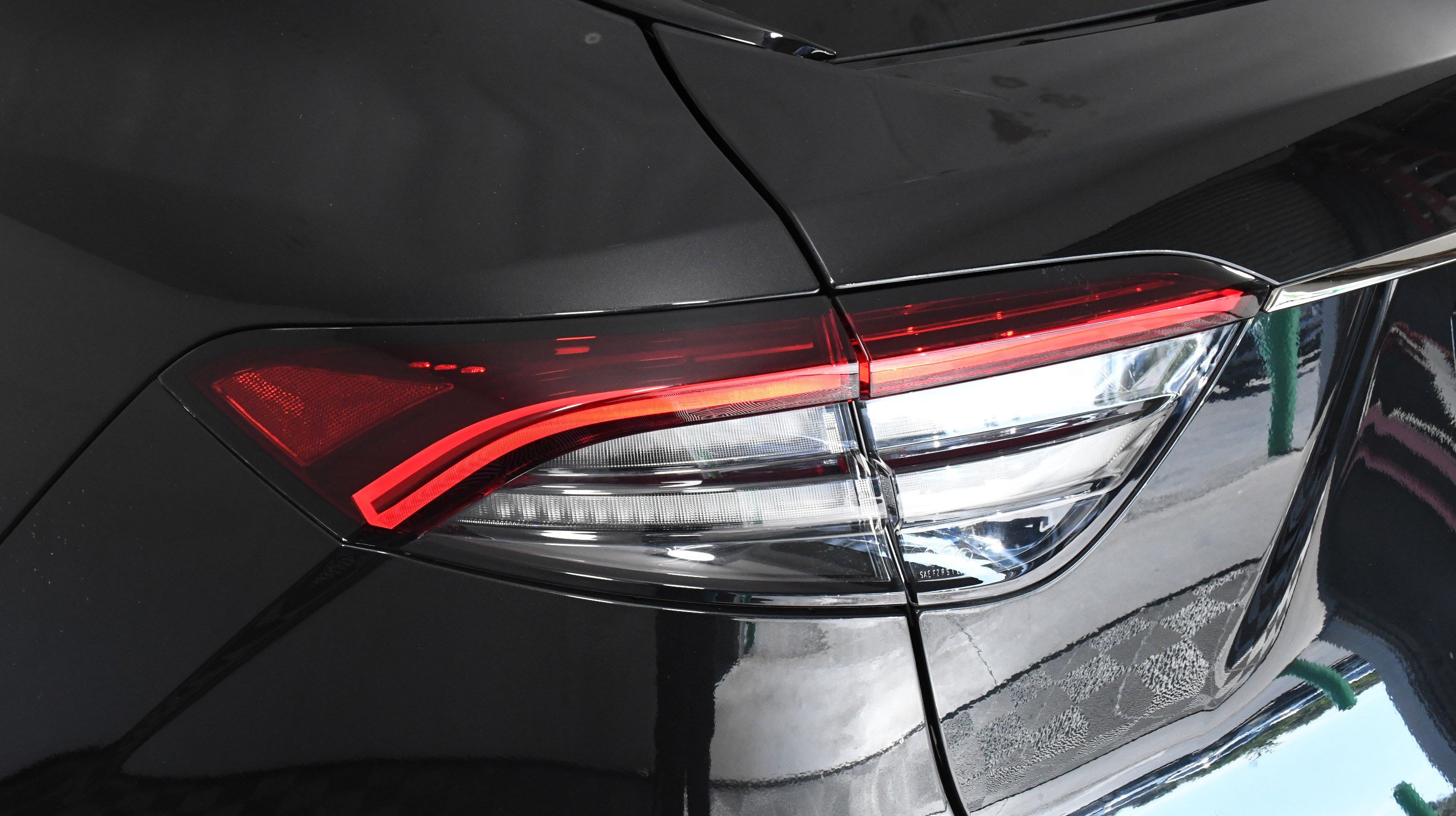Used 2022 Maserati Levante GT image 34