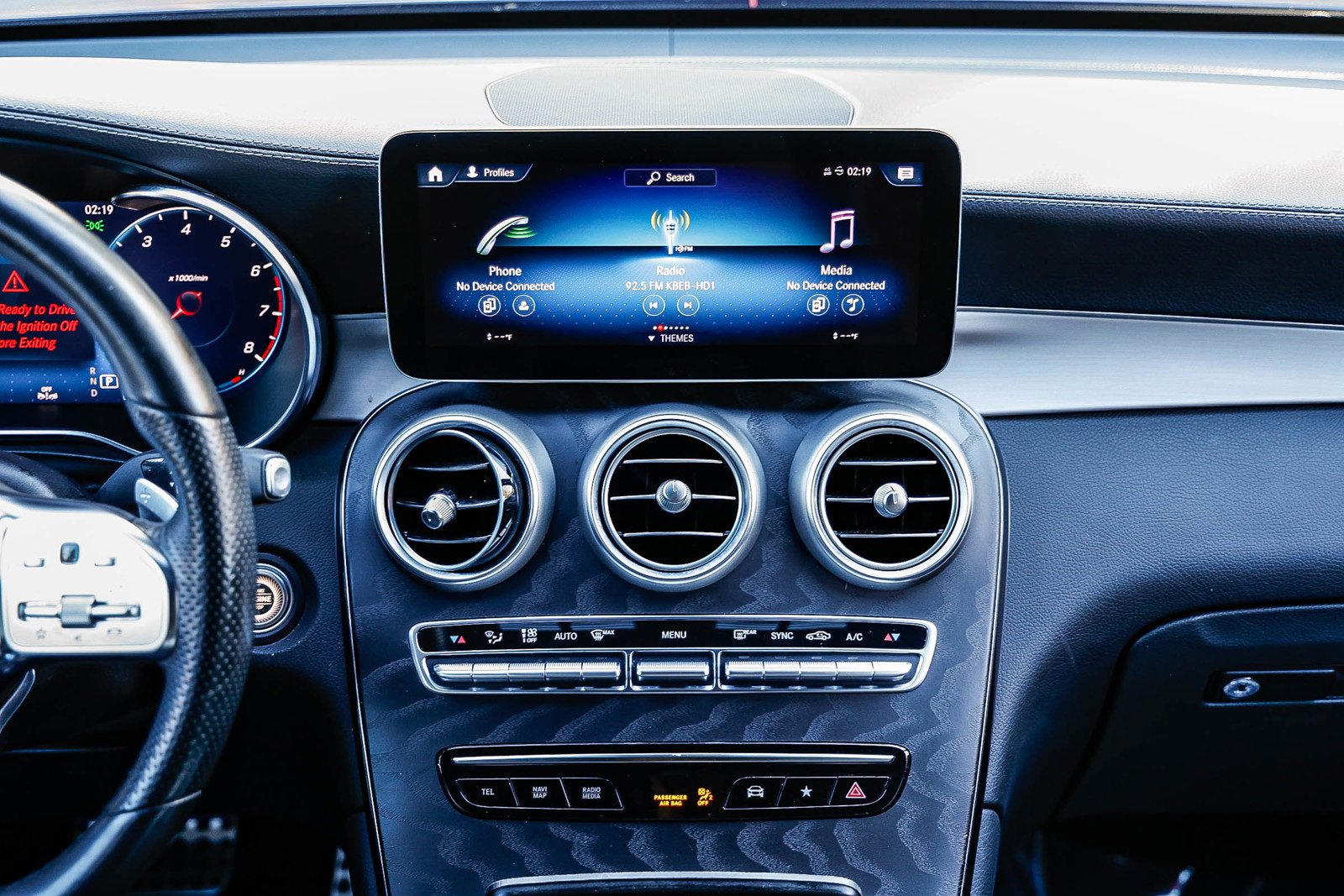 Used 2023 Mercedes-Benz GLC 300 4MATIC Coupe image 11