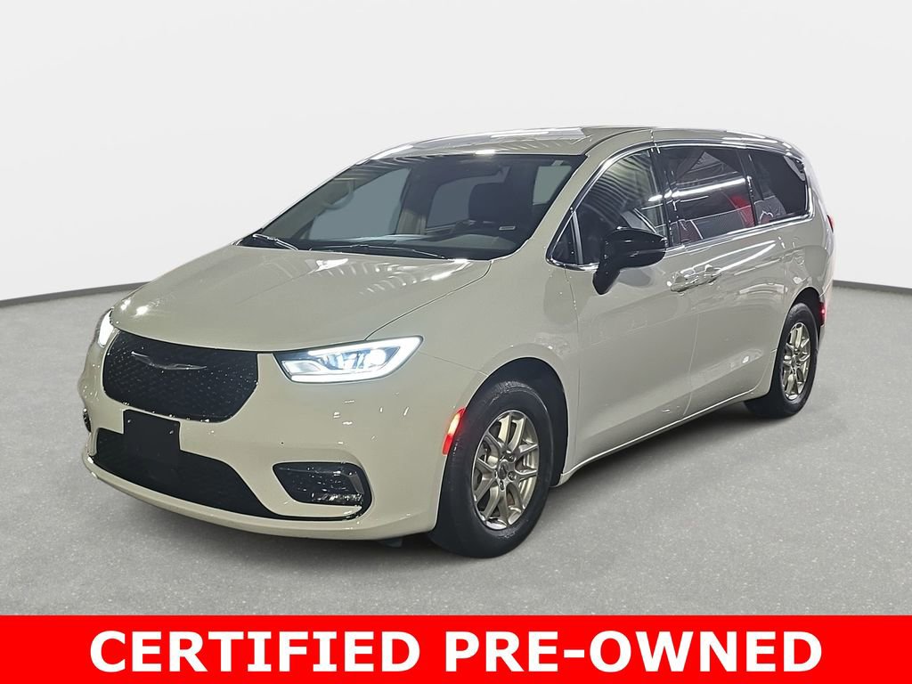 Used 2024 Chrysler Pacifica Touring-L image 38