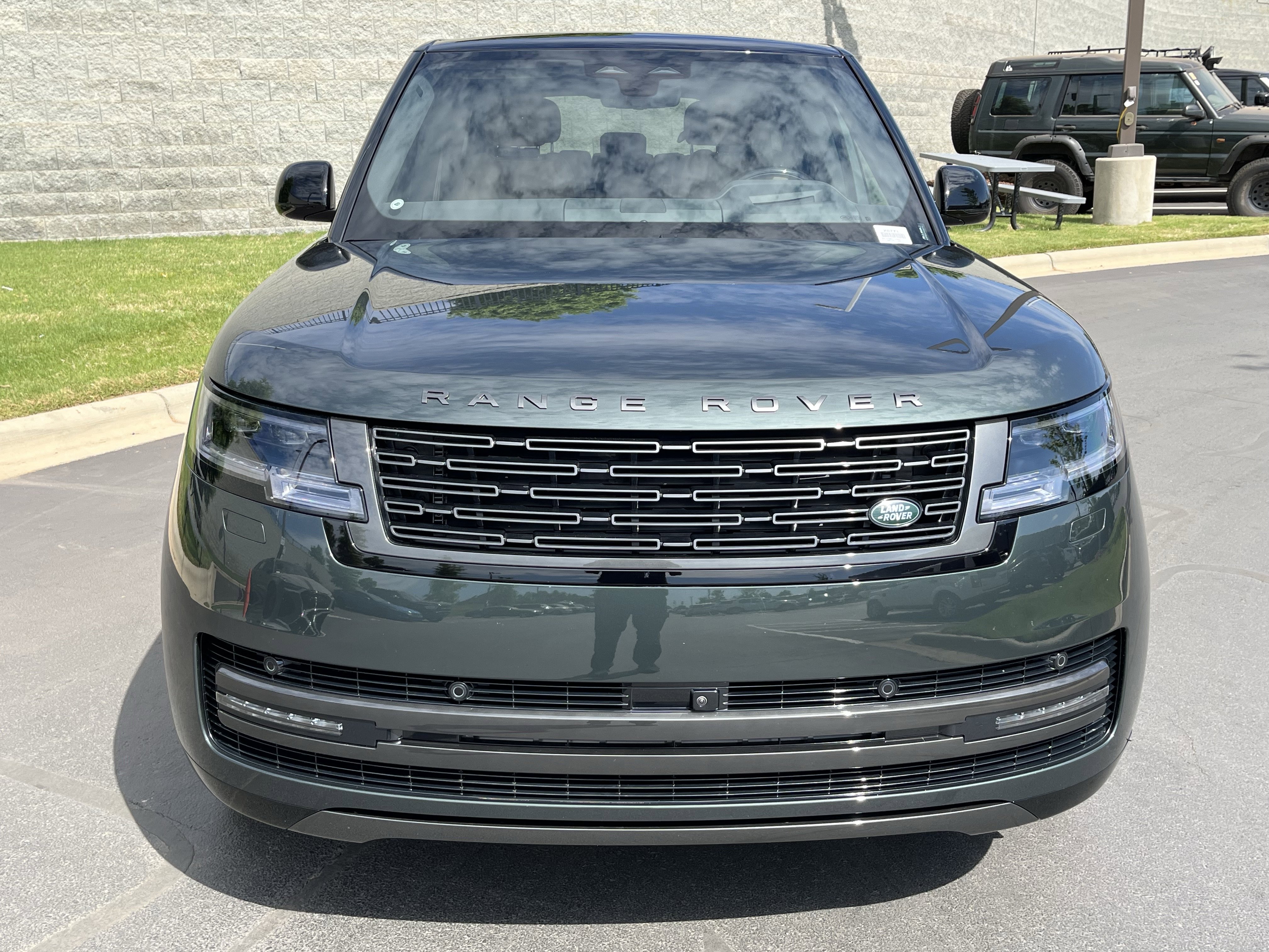 Certified 2026 Land Rover Range Rover SE image 10