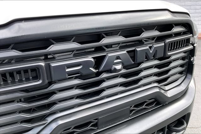Certified 2026 RAM 2500 Tradesman AWD/4WD image 30