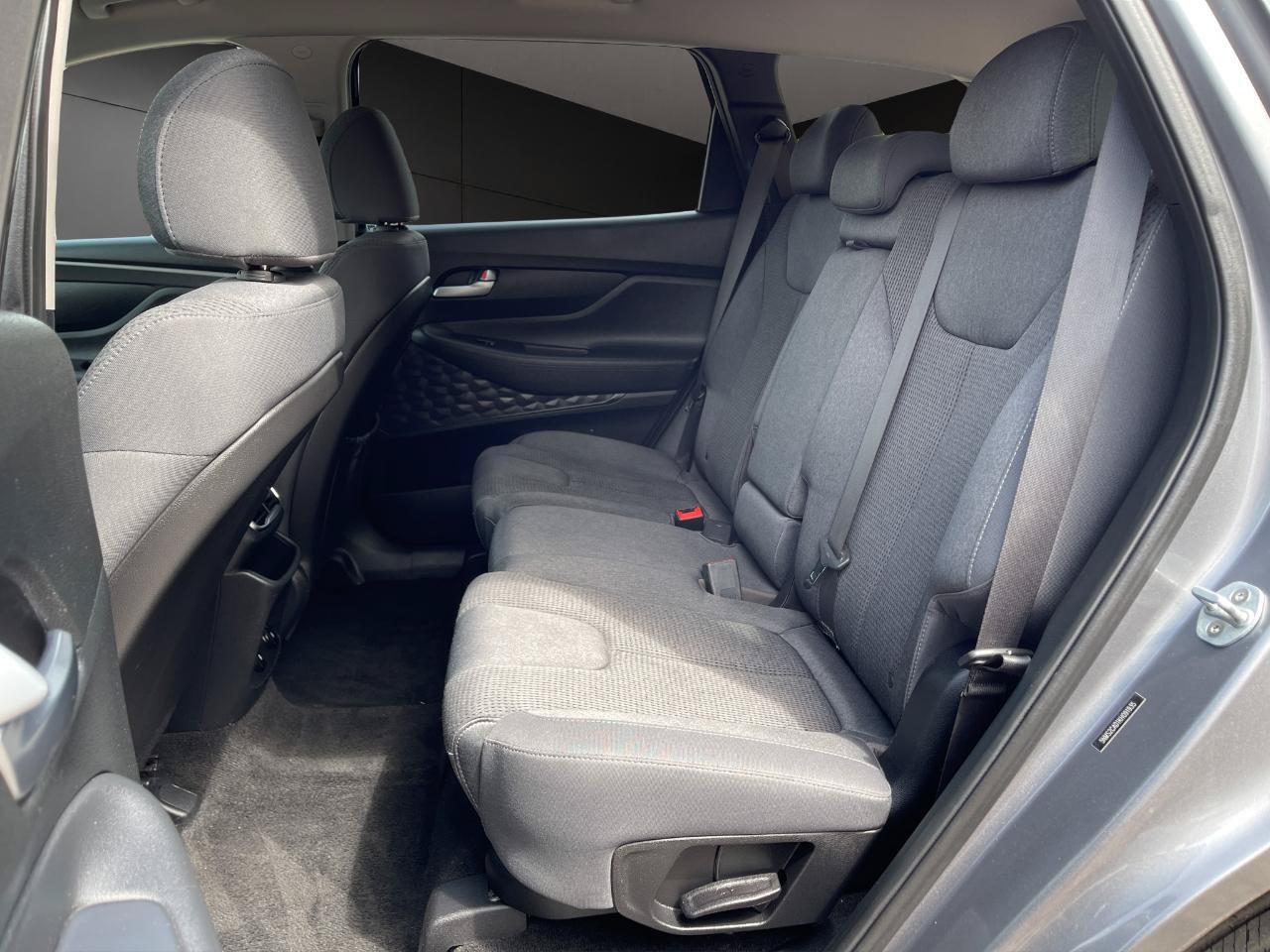 Used 2019 Hyundai Santa Fe SE AWD/4WD image 13