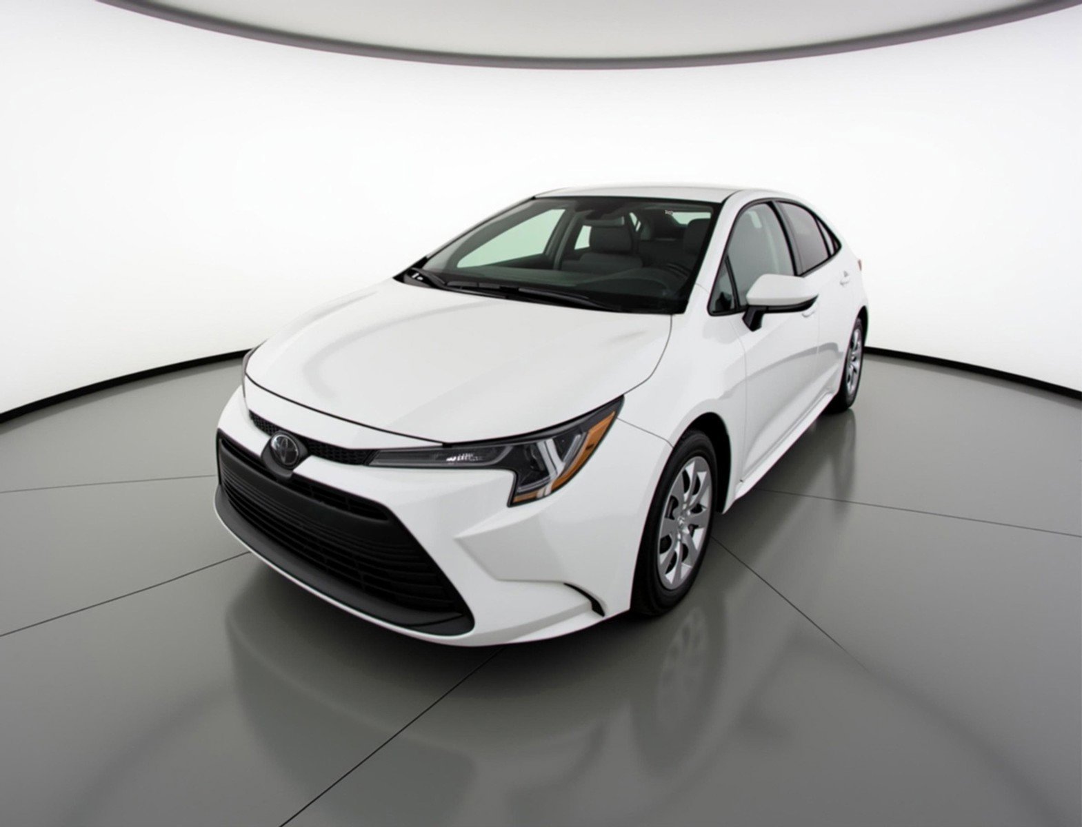 Used 2025 Toyota Corolla LE image 3