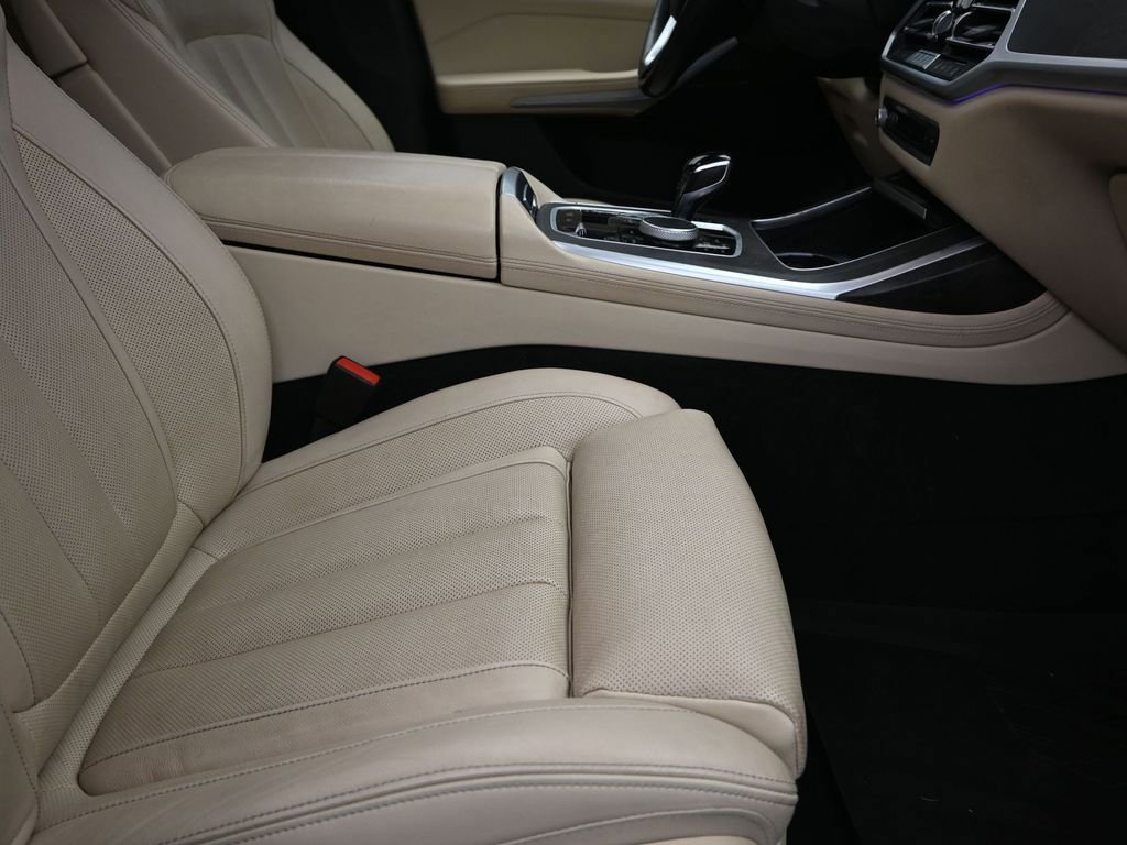 Used 2021 BMW X7 xDrive40i w/ Premium Package 2 image 26