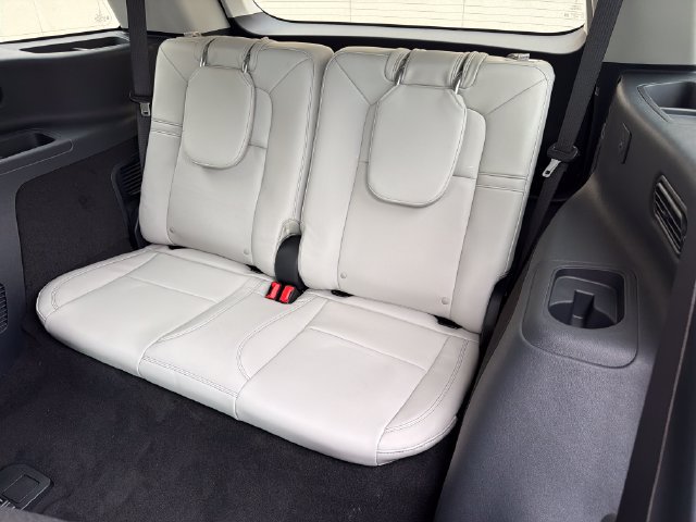 New 2027 Lincoln Aviator AWD image 14
