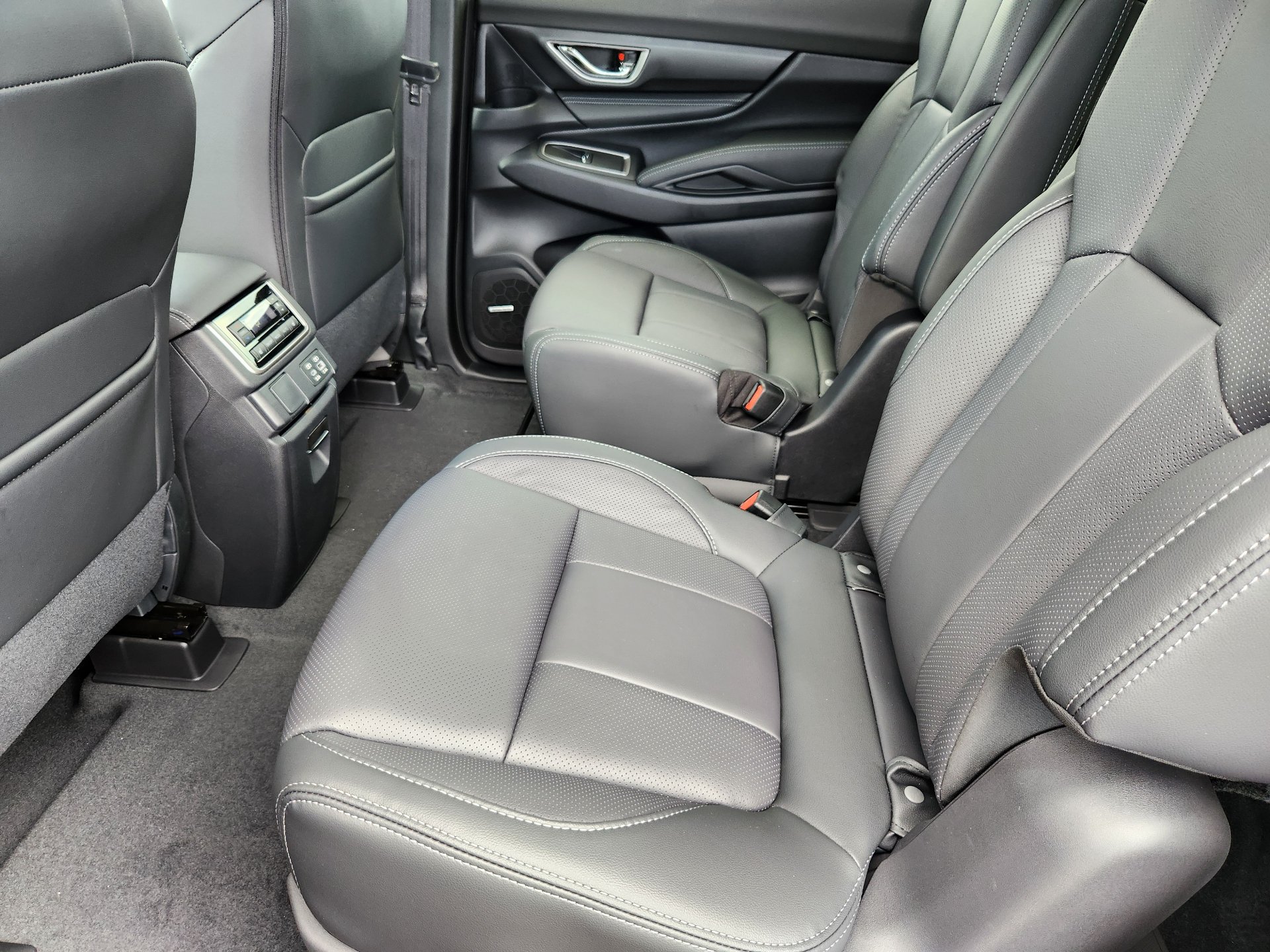 New 2026 Subaru Ascent Limited AWD/4WD image 22