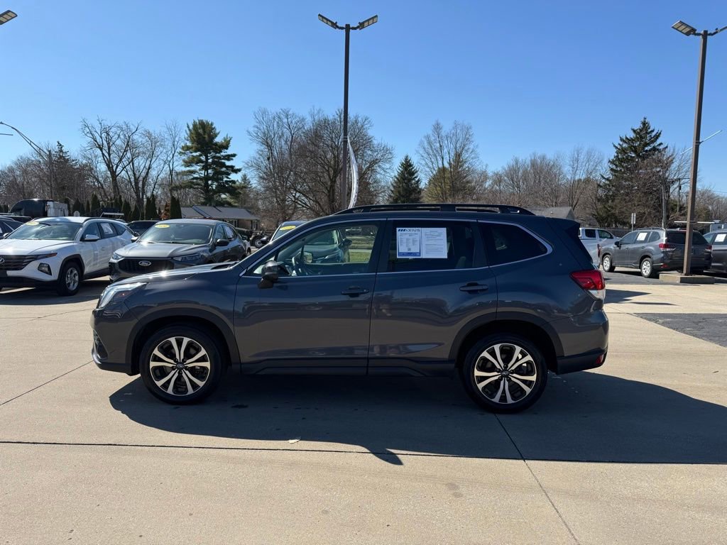 Used 2022 Subaru Forester Limited image 4