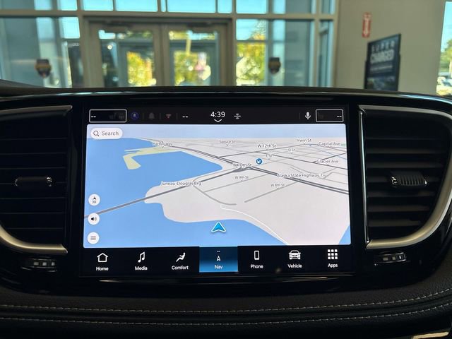 New 2026 Chrysler Pacifica Limited w/ S Appearance Package image 12