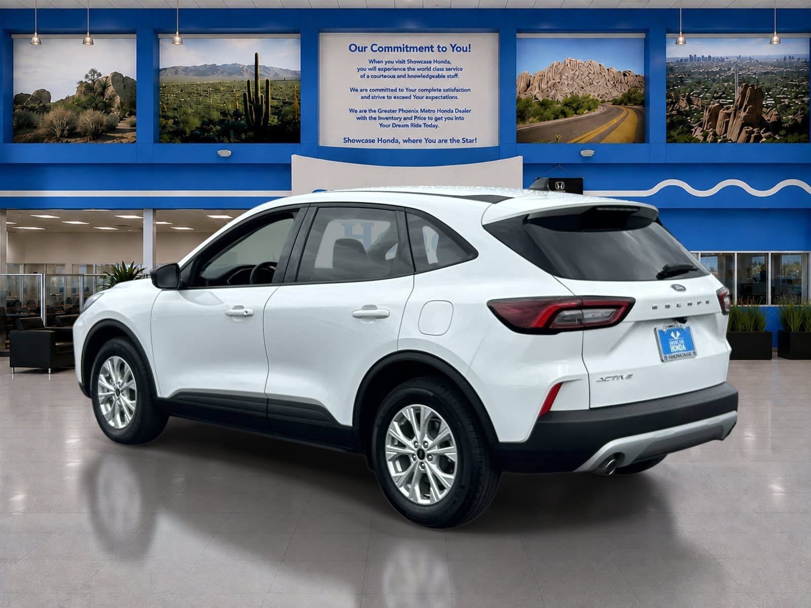 Used 2025 Ford Escape Active FWD image 8