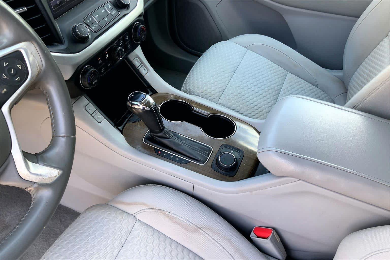 Used 2019 GMC Acadia SLE w/ Driver Alert Package I AWD/4WD image 17