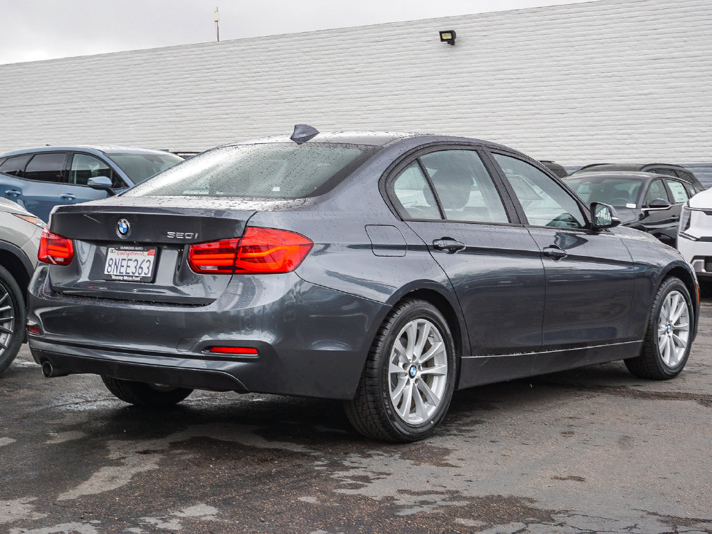 Used 2016 BMW 320i Sedan RWD image 7