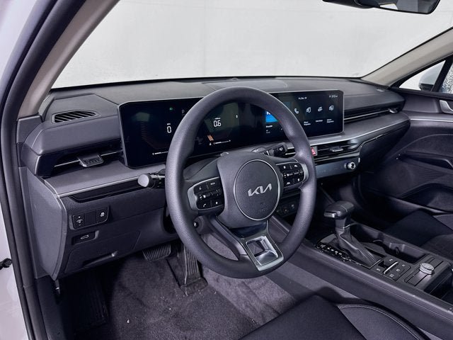 New 2025 Kia K5 LXS FWD image 9