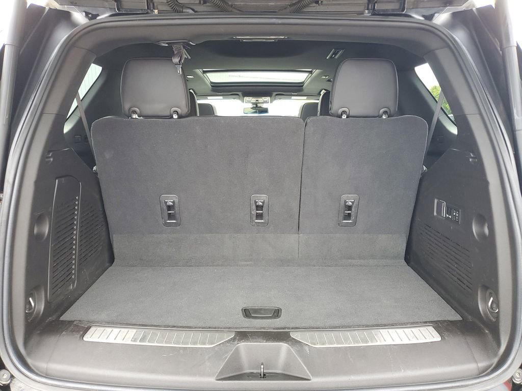 Used 2021 Chevrolet Tahoe RST w/ Luxury Package image 32