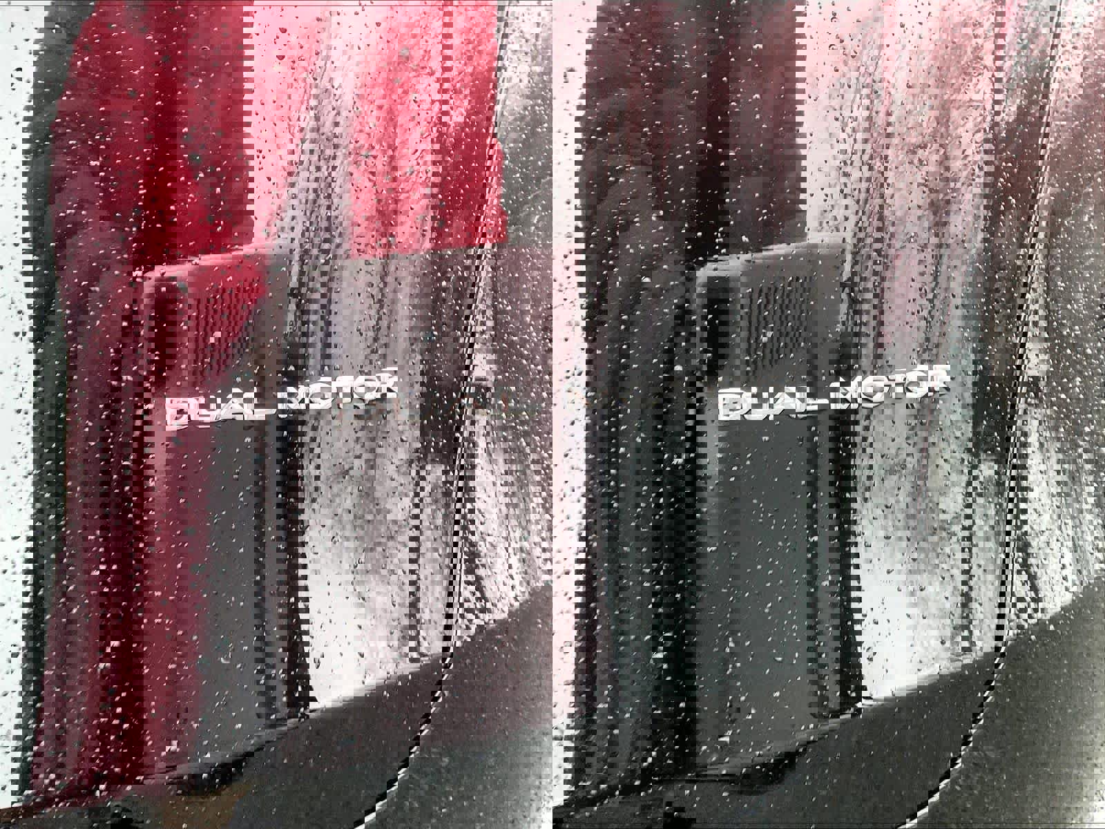 Used 2023 Tesla Model Y Long Range AWD/4WD image 27