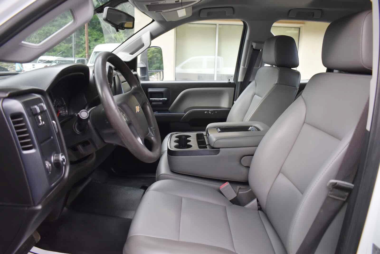 Used 2018 Chevrolet Silverado 3500 W/T RWD image 10