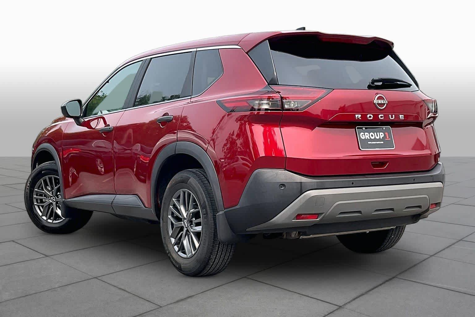Used 2023 Nissan Rogue S FWD image 10
