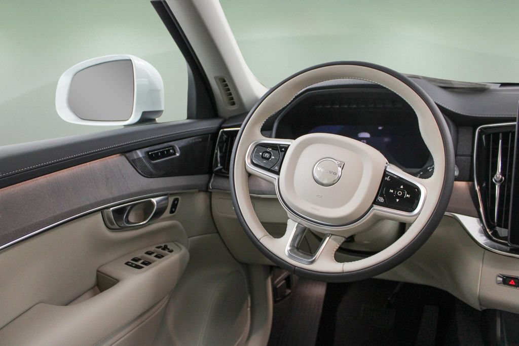 New 2026 Volvo XC90 B6 Ultra w/ Protection Package AWD/4WD image 29